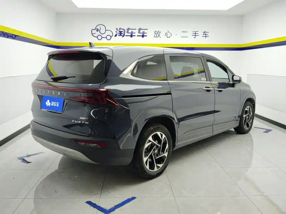Hyundai Custo — миниатюра 3