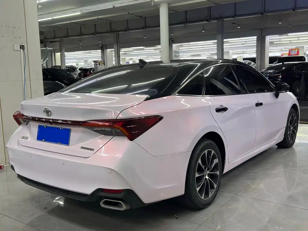 Toyota Avalon — миниатюра 3