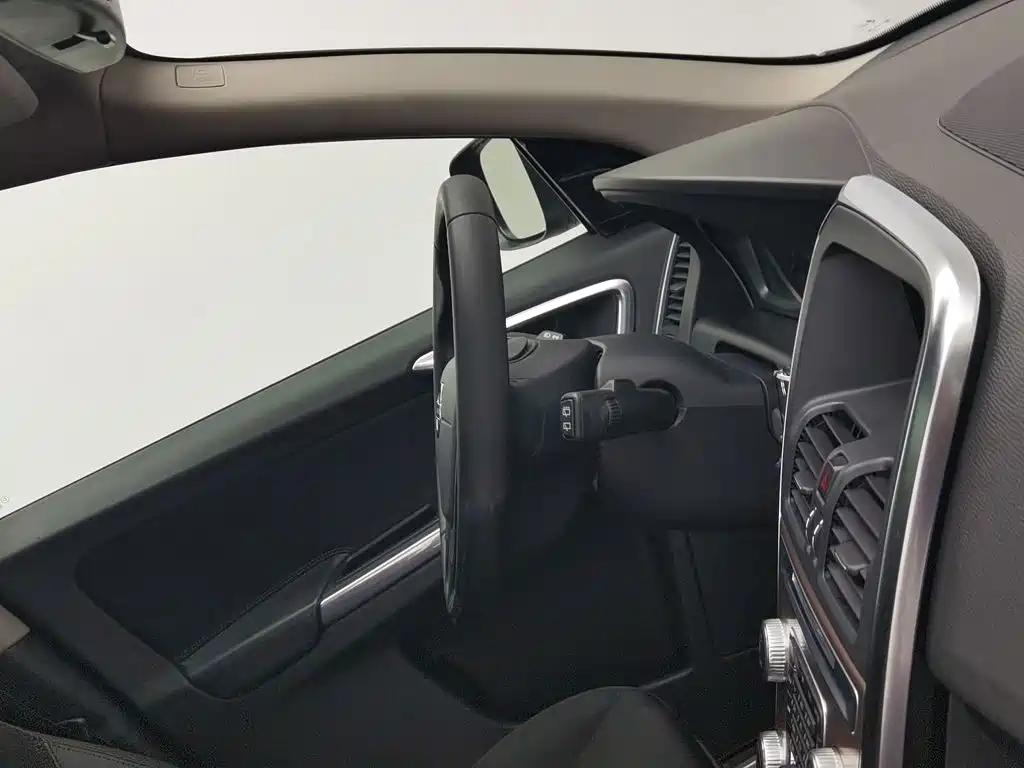 Volvo XC60 — миниатюра 22