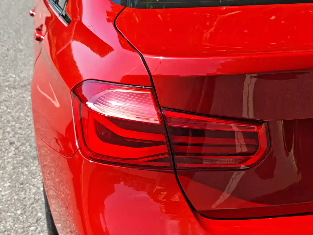 BMW 3 Series — миниатюра 14