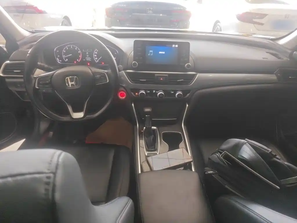 Honda Accord — миниатюра 10