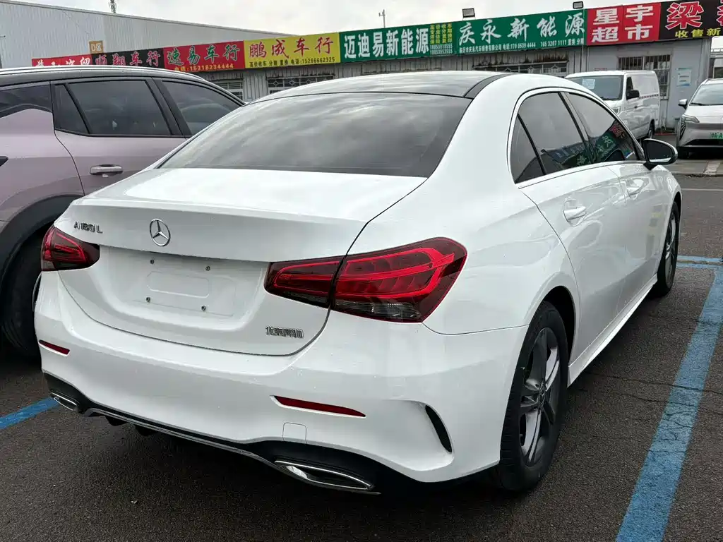 MERCEDES-BENZ A CLASS