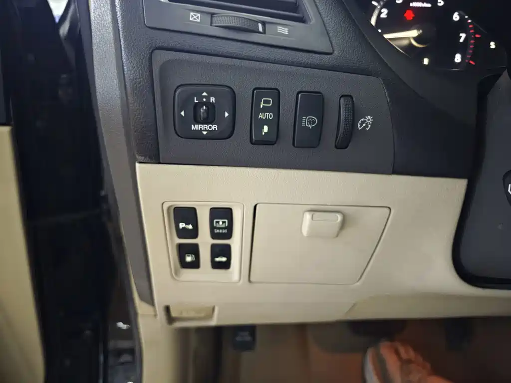 Lexus ES — миниатюра 13