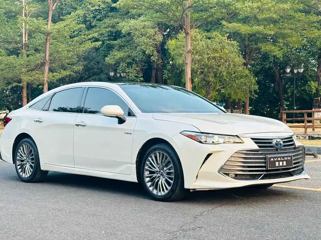 Toyota Avalon — миниатюра 3