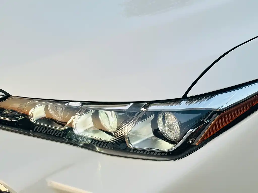 Toyota Avalon — миниатюра 4