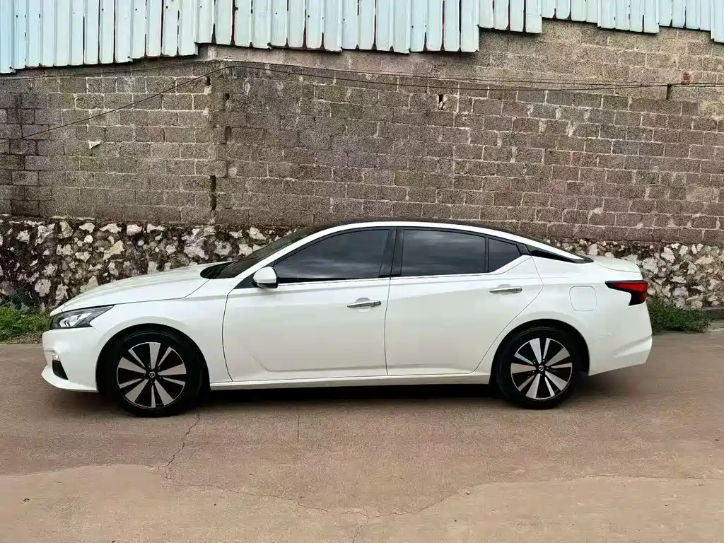 Nissan Teana — миниатюра 5