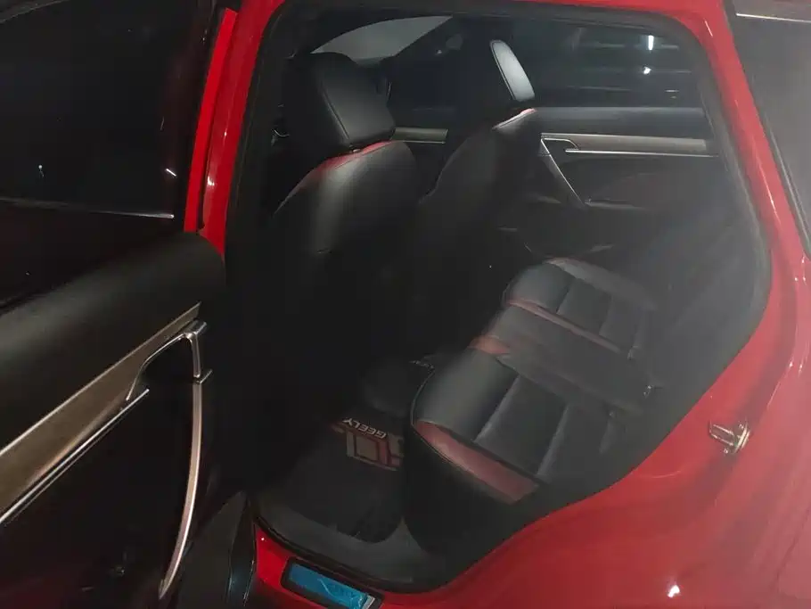 Geely Binyue — миниатюра 11