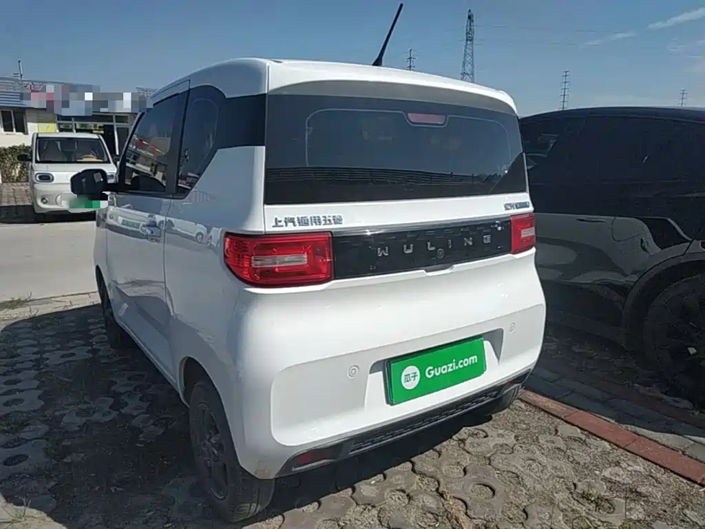 Wuling MINIEV — миниатюра 5