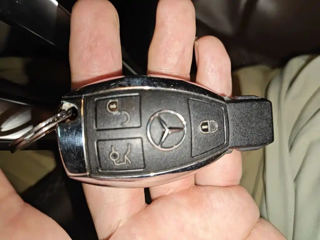Mercedes-Benz E-Class — миниатюра 12