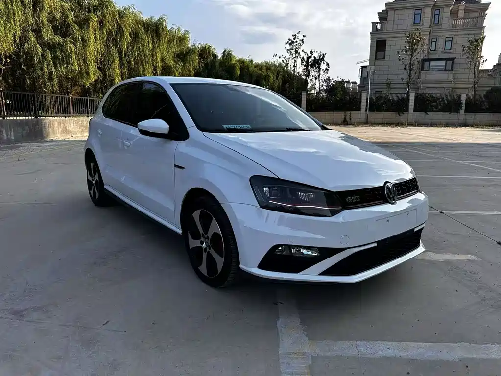 Volkswagen Polo 1.4TSI GTI, фото 3
