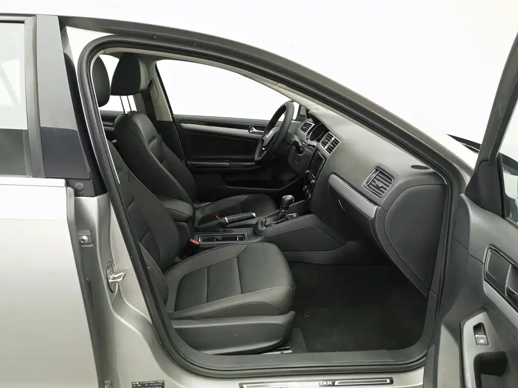 Volkswagen Sagitar — миниатюра 23
