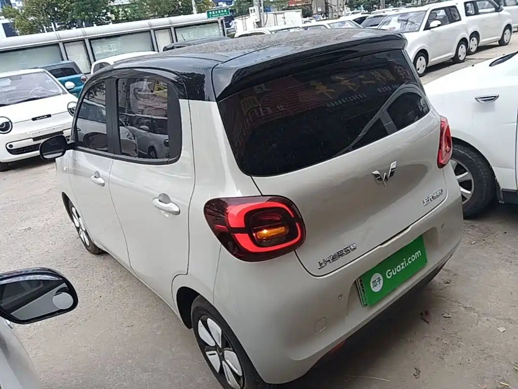 Wuling MINIEV — миниатюра 5
