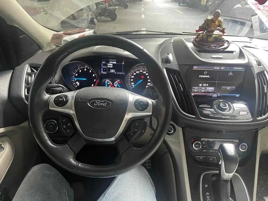 Ford Kuga — миниатюра 7