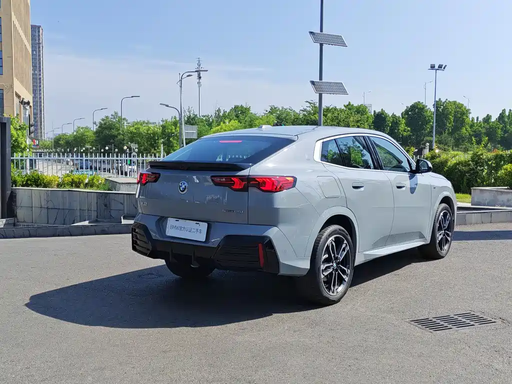 BMW X2 2023 sDrive 25i