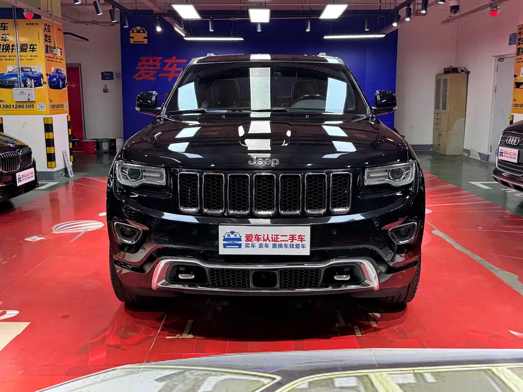 Jeep Grand Cherokee (Import) 3.6L Luxury Navigation Edition, фото 2