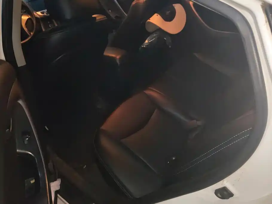 Hyundai Elantra Langdong — миниатюра 11