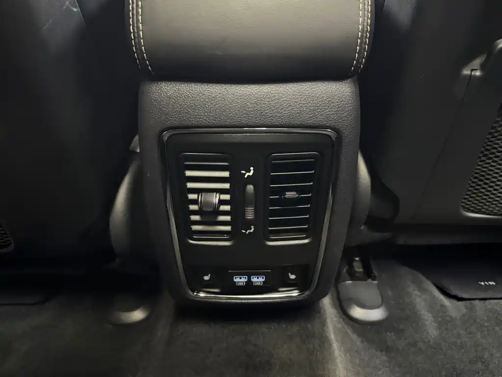 Jeep Grand Cherokee (Import) 3.6L Luxury Navigation Edition, фото 36