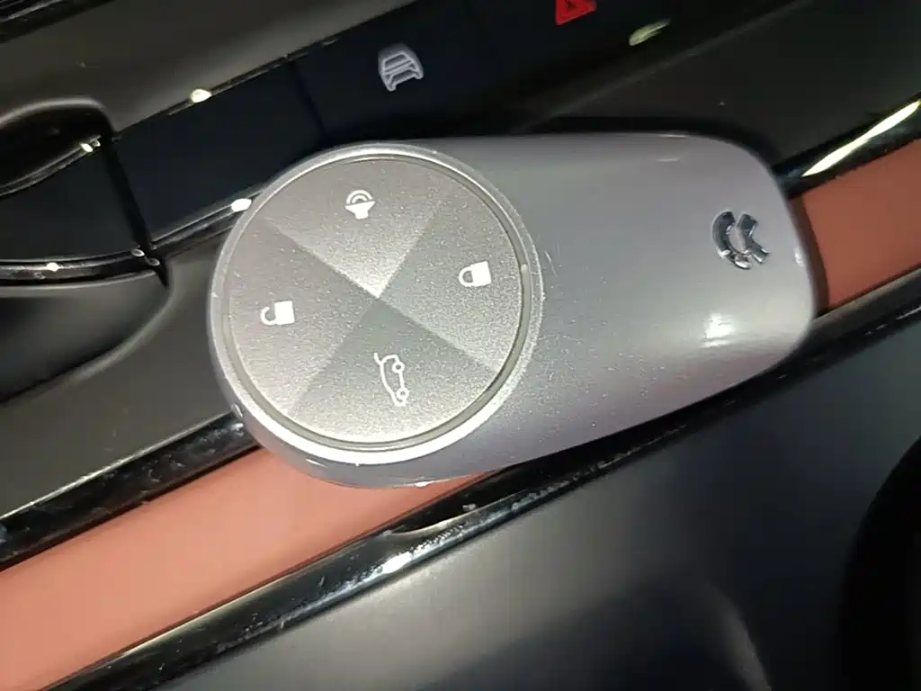 NIO EC6 — миниатюра 9