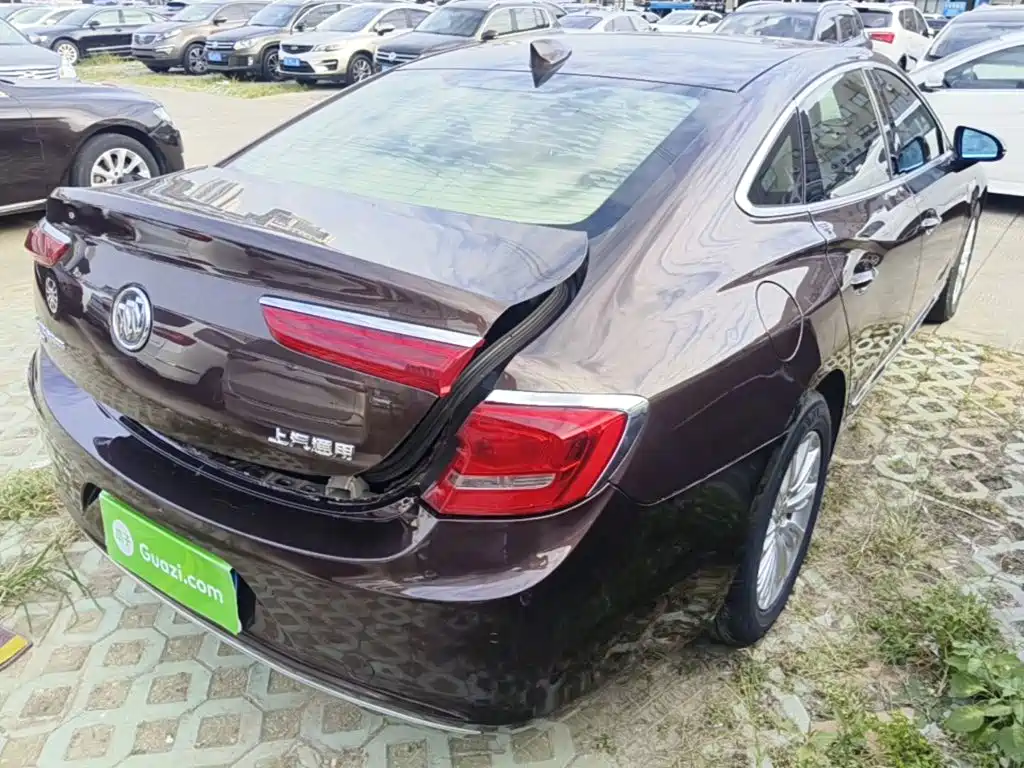 Buick LaCrosse — миниатюра 7