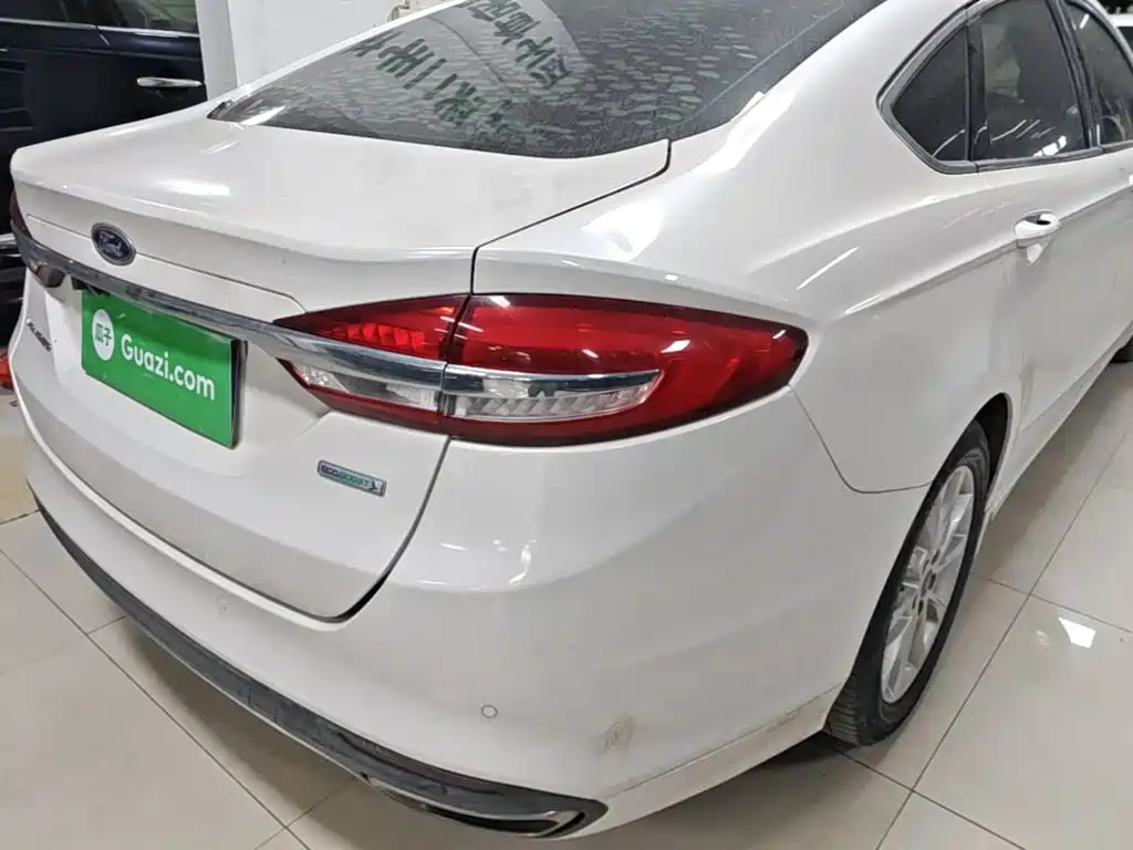 Ford Mondeo — миниатюра 8