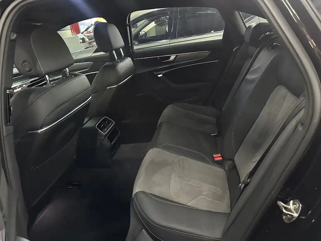 Audi A6L 2020 55 TFSI e quattro