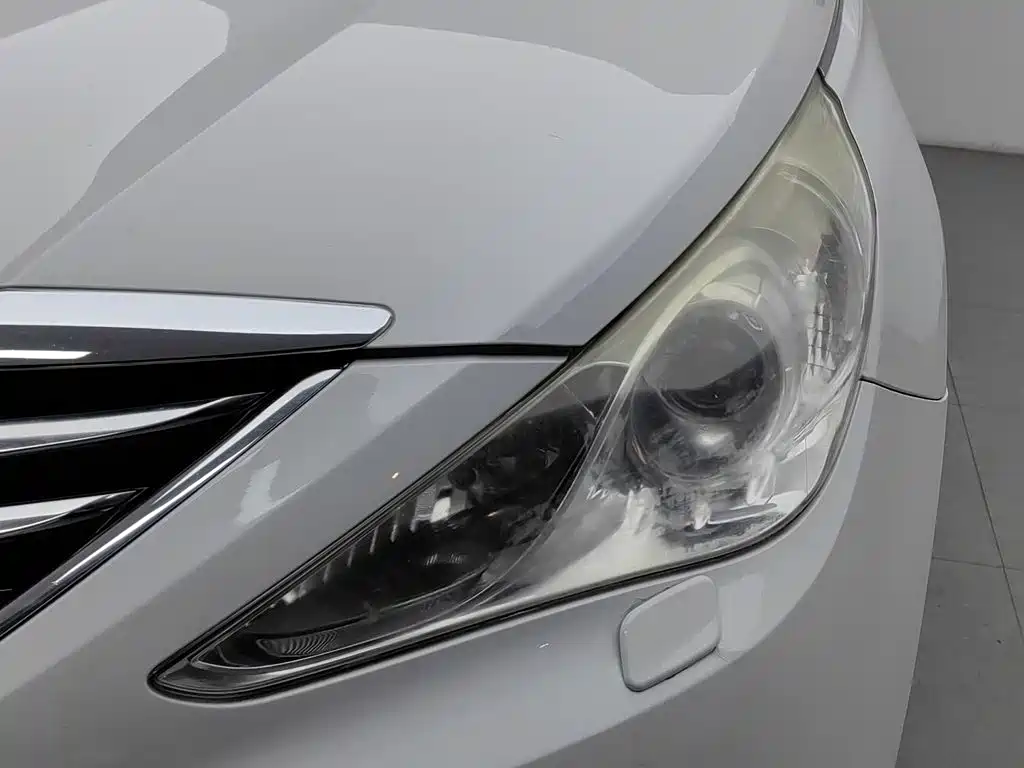 Hyundai Sonata — миниатюра 7