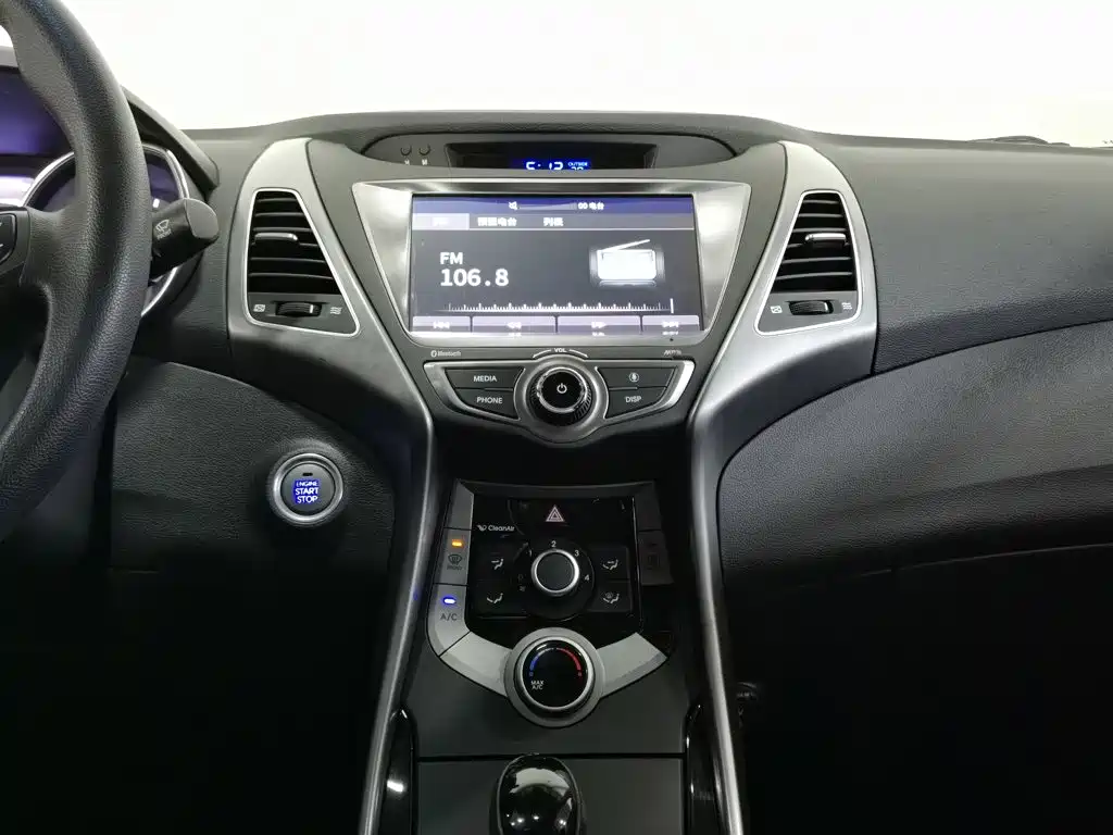 Hyundai Elantra Langdong — миниатюра 12