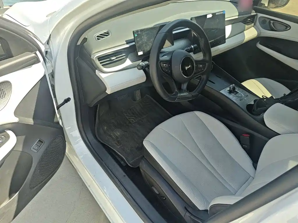 BYD Seal 05 DM-i — миниатюра 21