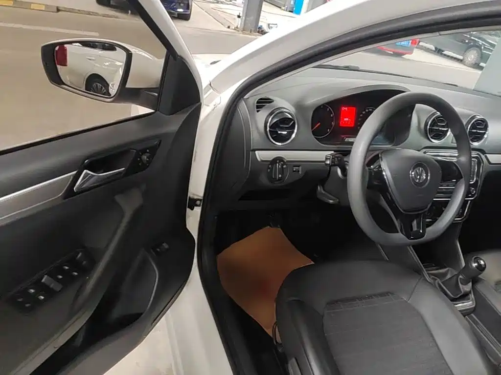 Volkswagen Jetta — миниатюра 16
