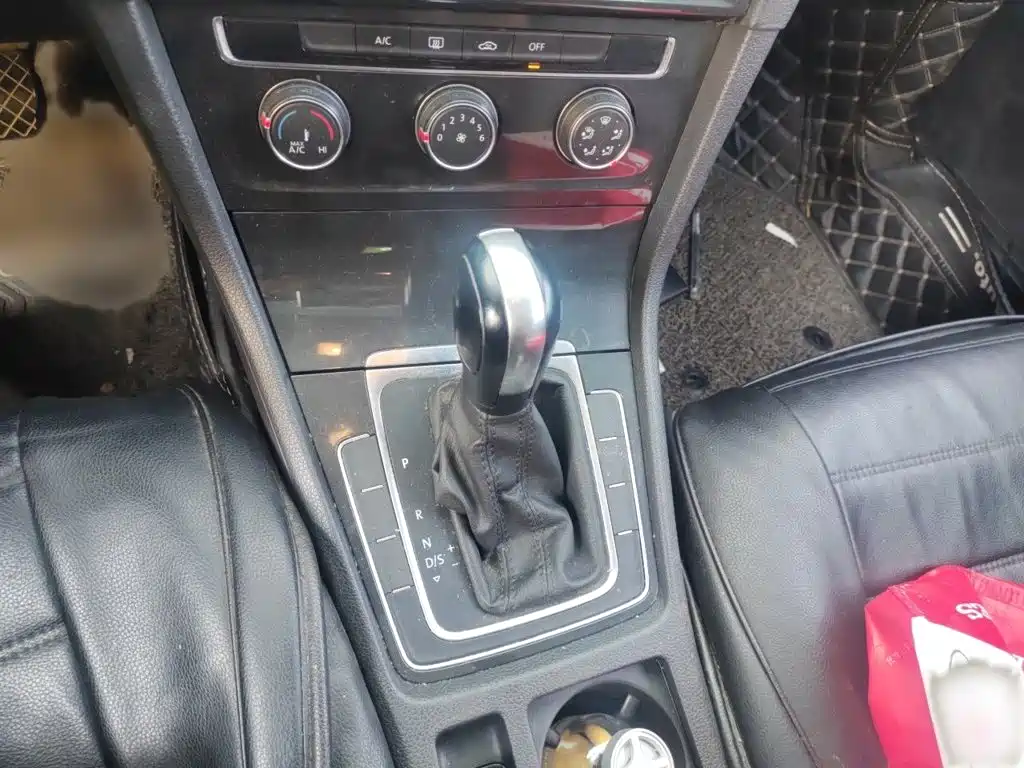 Volkswagen Golf — миниатюра 7