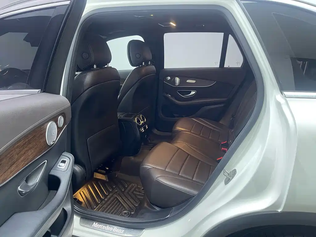 Mercedes-Benz GLC — миниатюра 14