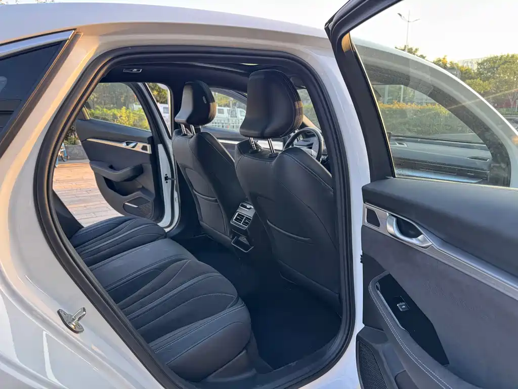 Geely Xingrui — миниатюра 10