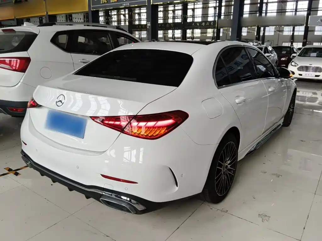 Mercedes-Benz C-Class — миниатюра 7