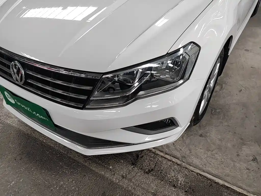 Volkswagen Jetta — миниатюра 24