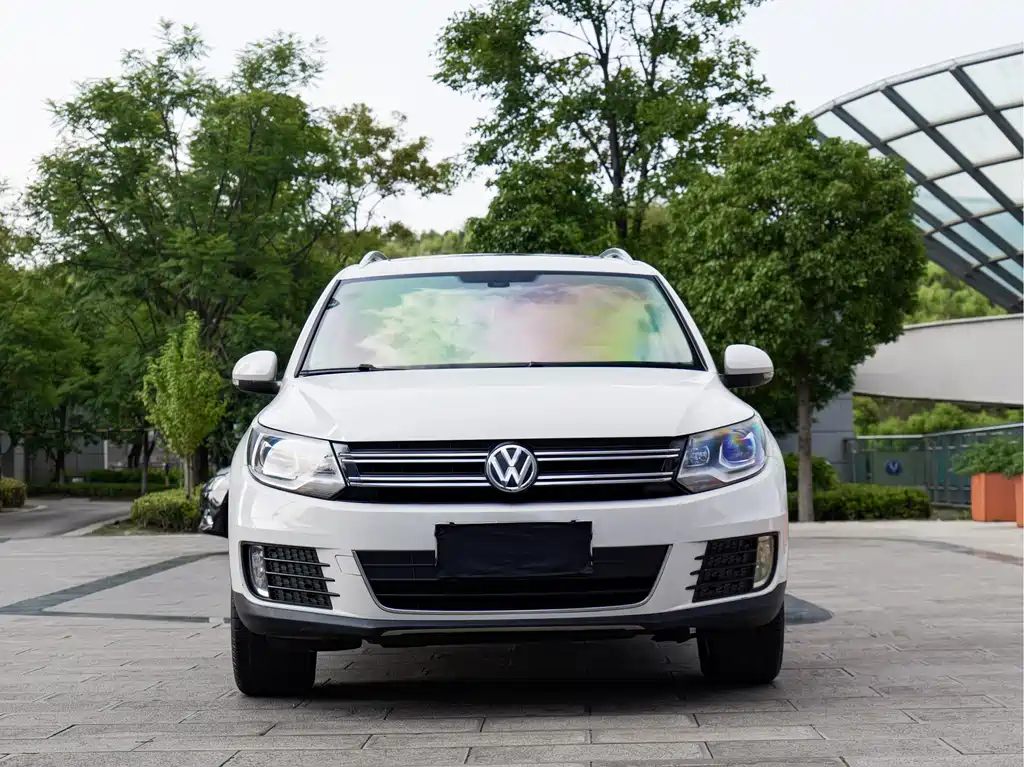 Volkswagen Tiguan — миниатюра 2