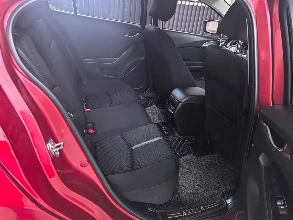 Mazda 3 Axela — миниатюра 10