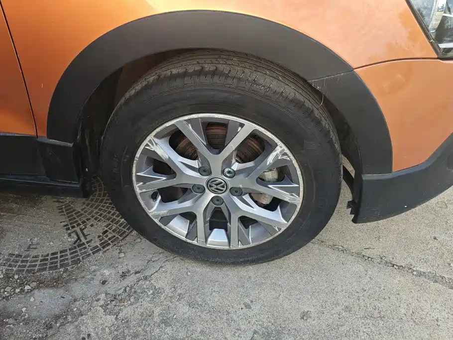 Volkswagen Polo — миниатюра 6
