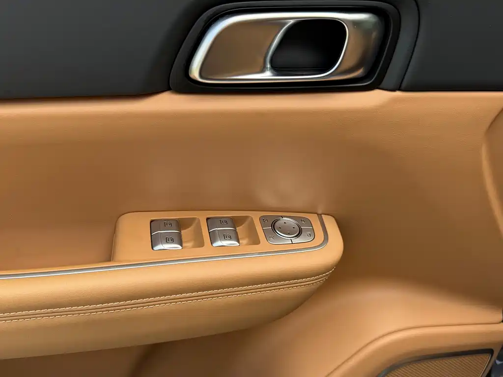 Li Auto Li ONE — миниатюра 22