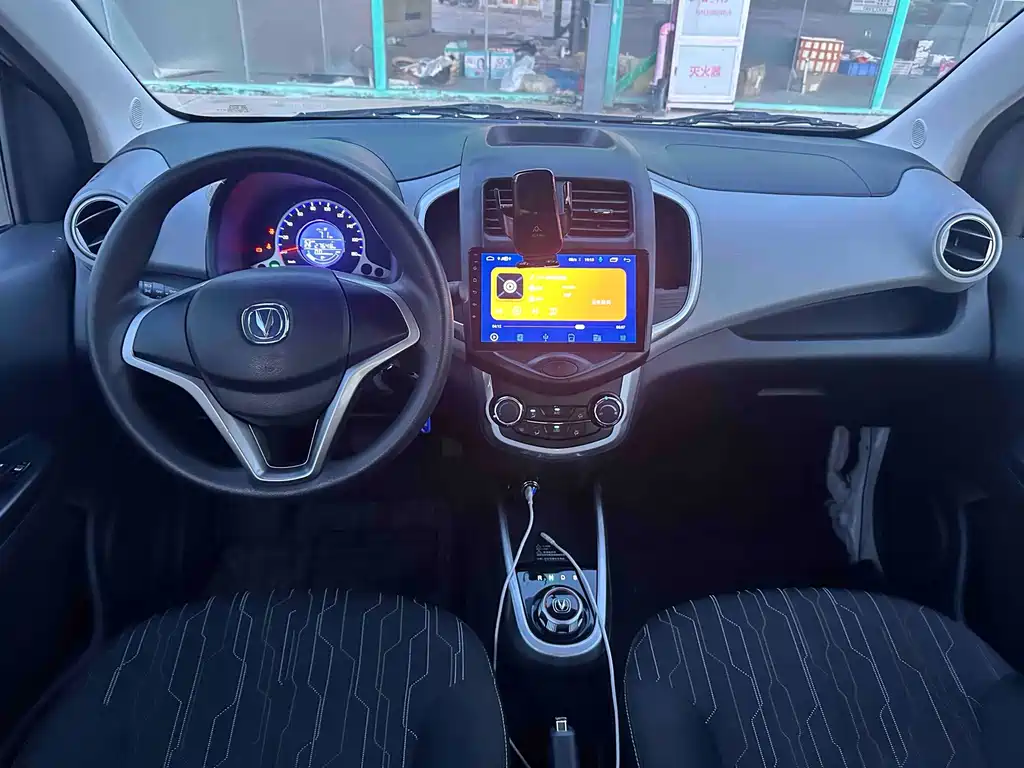 Changan Benben E-Star — миниатюра 5