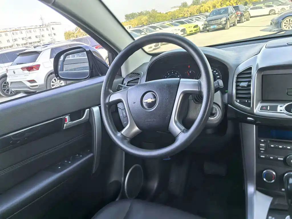 Chevrolet Captiva — миниатюра 15