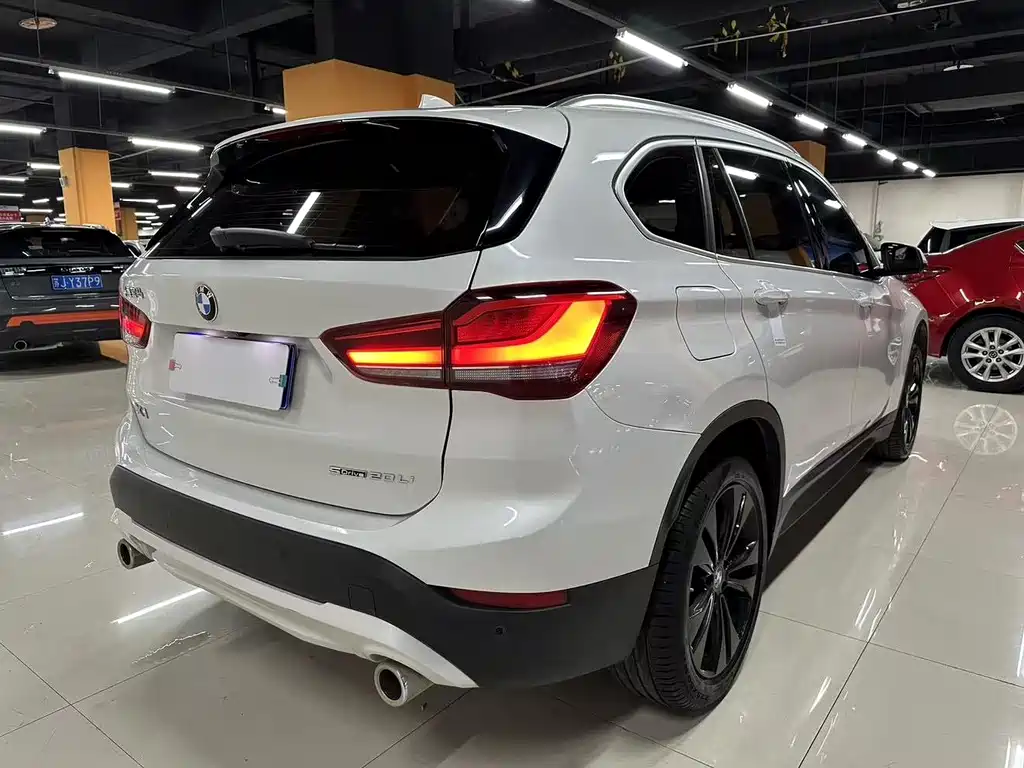 BMW X1 — миниатюра 13