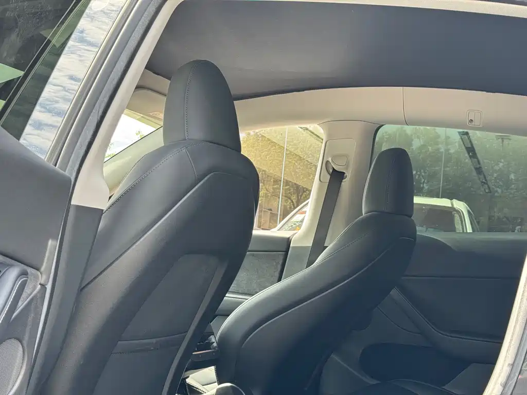 Tesla Model Y — фотографии объявления, Фото 7