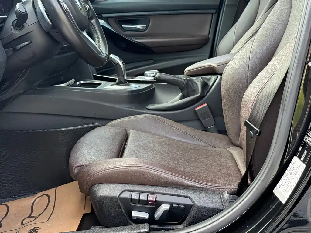 BMW 3 Series — миниатюра 8