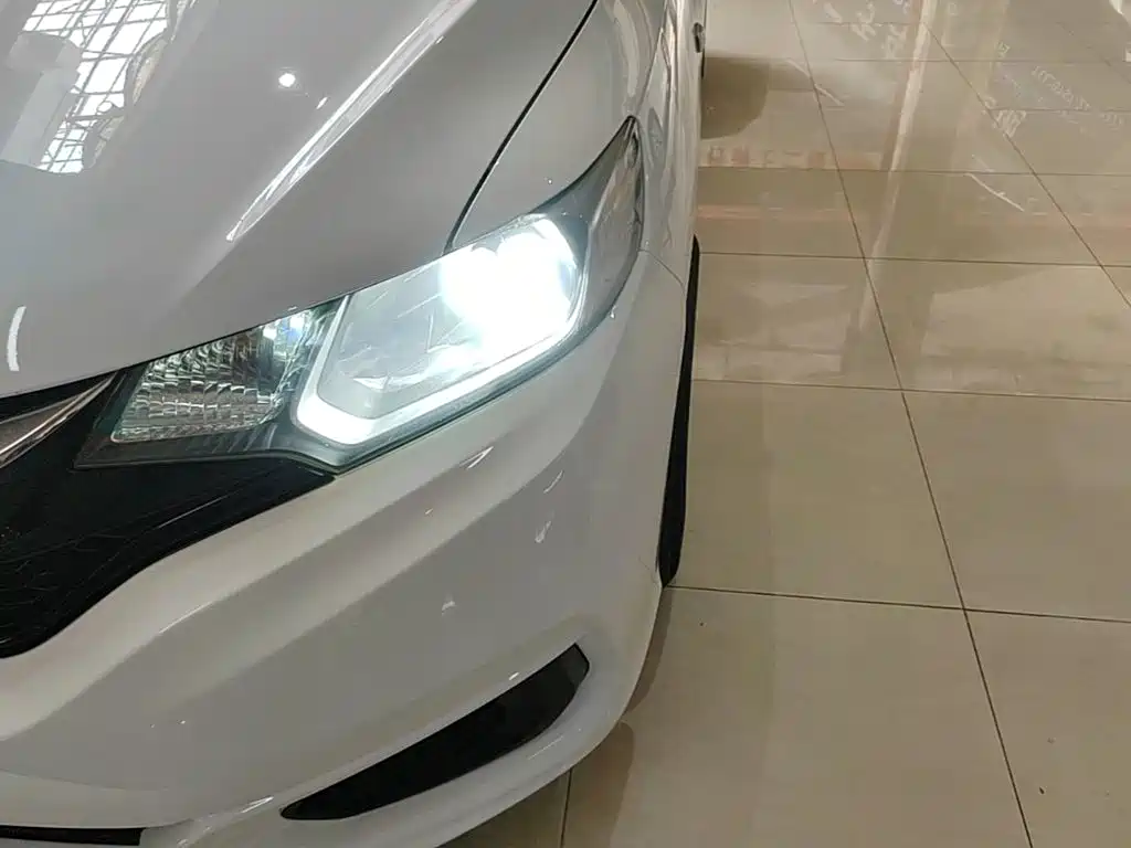 Honda Fit — миниатюра 24