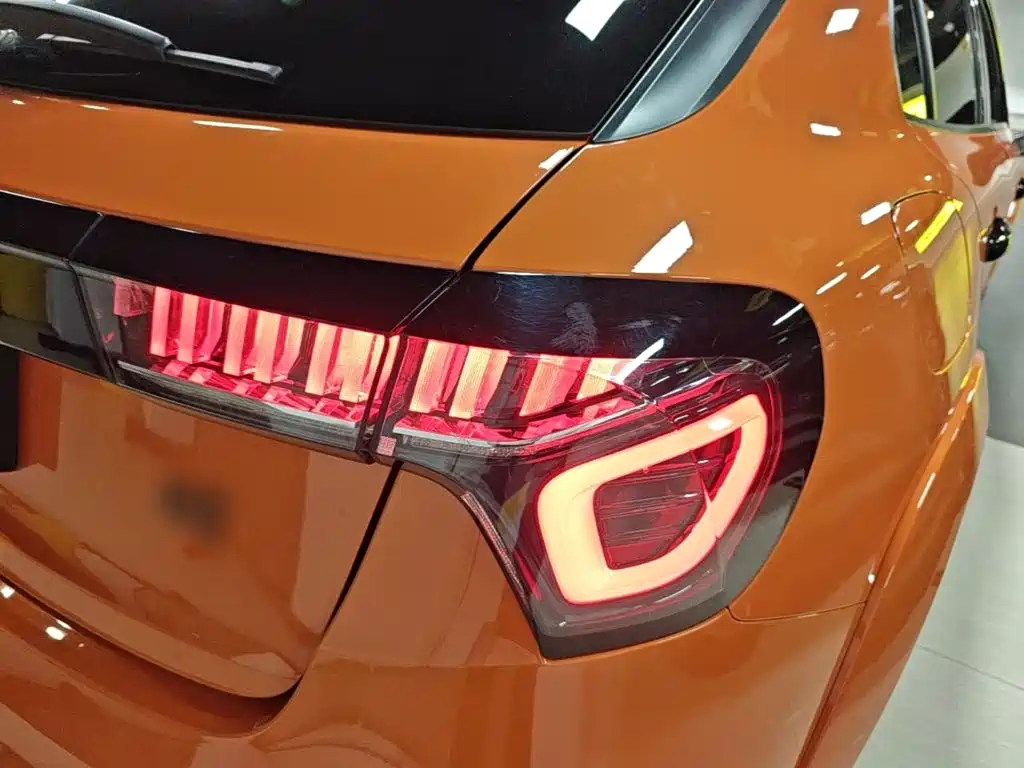 Lynk & Co 02 Hatchback — миниатюра 8