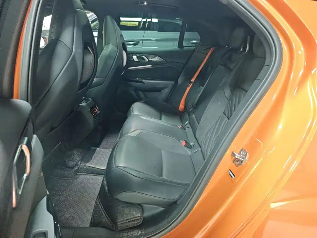 Lynk & Co 02 Hatchback — миниатюра 17