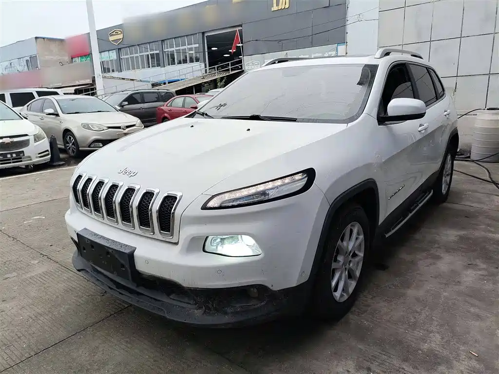 Jeep Cherokee 2016