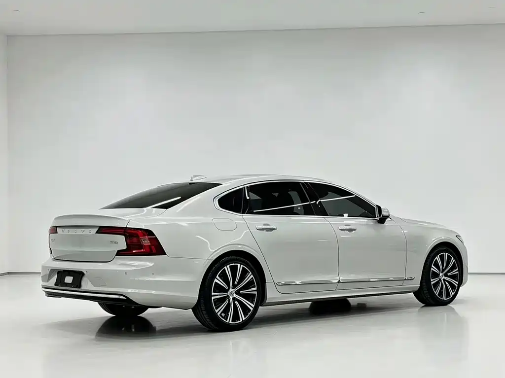Volvo S90 — миниатюра 5