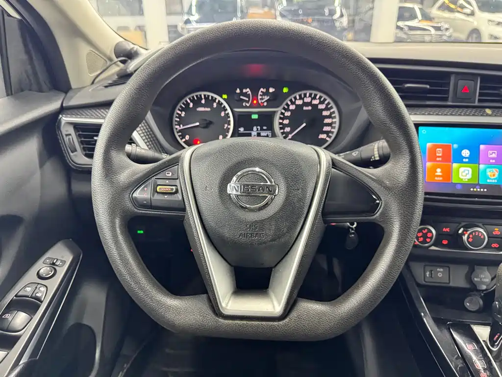 Nissan Bluebird — миниатюра 12