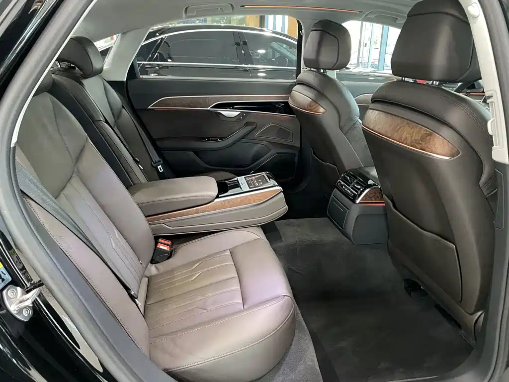 Audi A8 — миниатюра 9